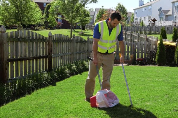 Service scooping wasteremoval hero 600x400